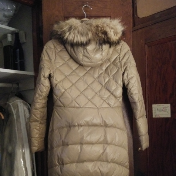 Coat - Picture 2 of 3